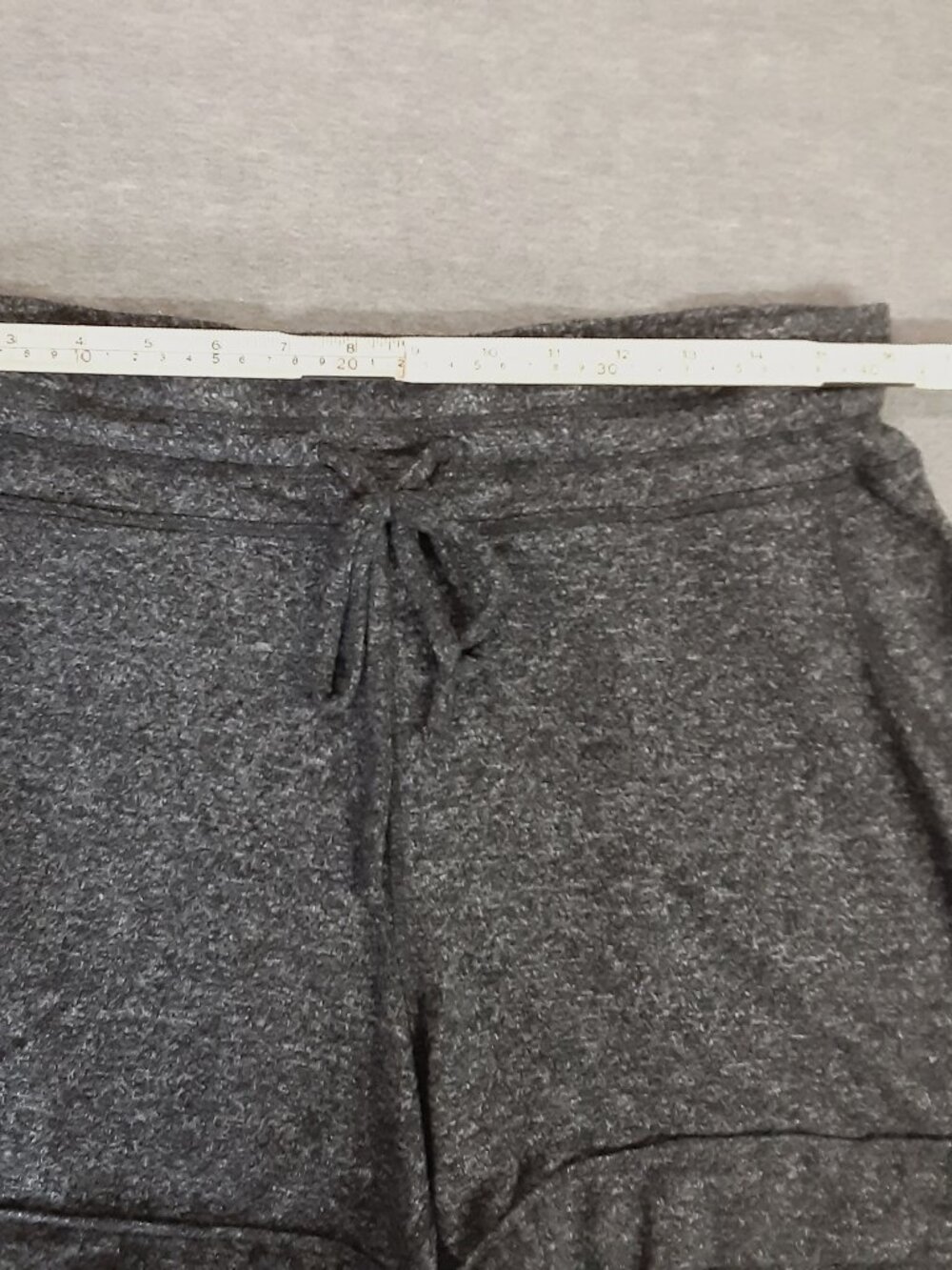 Active Life Woman's Shorts Size XL Elastic Waist Pull-on Pockets Drawstring Gray - Picture 7 of 9
